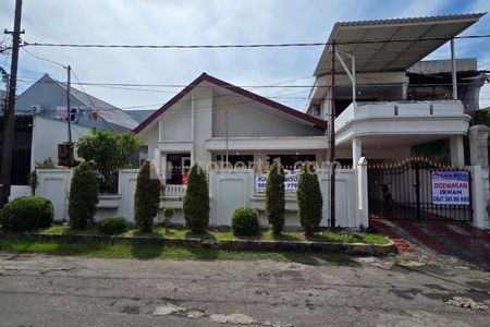 Disewakan Rumah Full Furnish di Darmo Harapan Surabaya