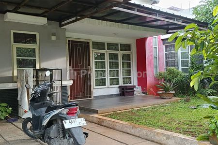 Jual Rumah American Classic 4 Kamar Tidur 2 Kamar Mandi Carport One Gate Cluster Selangkah Ke Pertokoan di Cibubur Country Cikeas Bogor