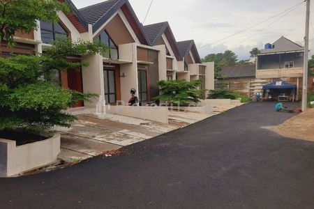 Dijual Rumah Ready Stock Dalam Cluster di Pocis - Serpong, Pamulang, Tangerang Selatan