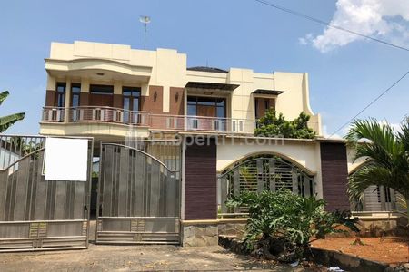 Dijual Cepat Rumah Mewah + Gudang + Kantor Siap Huni di Kota Kudus Jawa Tengah