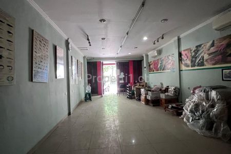 Dijual Ruko Full Bangunan 3 Lantai di Jalan Raya Boulevard Kelapa Gading Jakarta Utara