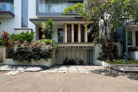 Dijual Rumah Siap Huni Semi Furnished Dalam Townhouse di Pejaten, Jakarta Selatan