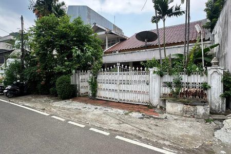 Dijual Rumah Lama Dalam Komplek Dekat Area Senopati, Jakarta Selatan