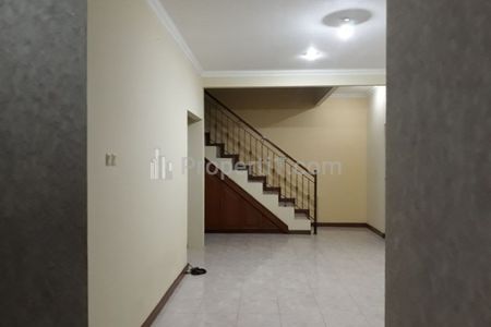 Disewakan Rumah di Bintaro Sektor 9 Dekat McD, CBD, Trans Snow World, SMAK Penabur