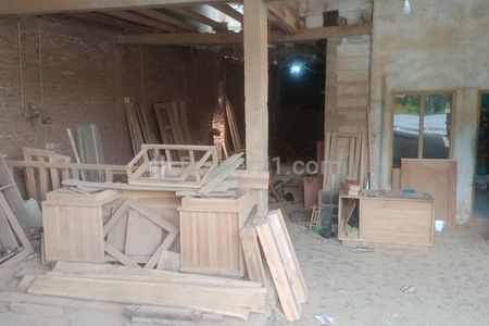 Dijual Ruko (Toko Kayu) di Jalan Raya Utama Bumiayu, Brebes