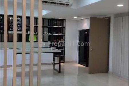 Dijual Apartemen Gold Coast PIK Tower Bahama, Pantai Indah Kapuk, Jakarta Utara - 3 BR Semi Furnished