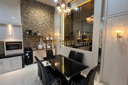 Dijual Rumah di Komplek Krakatau Palace 1 (Daerah Bhayangkara)