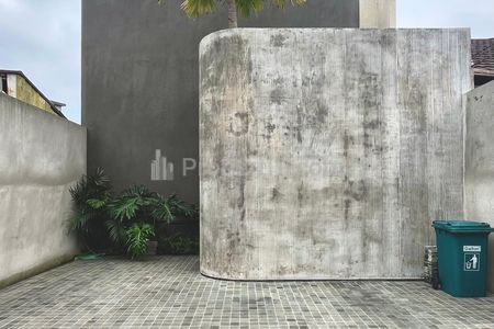 Jual Rumah Gaya Industrial Full Furnish di Arcamanik Bandung