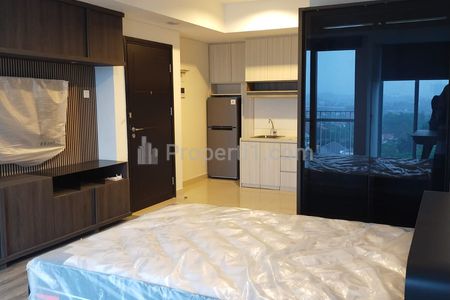 Jual Apartemen The Aspen Peak Residence Dekat MRT Fatmawati, Jakarta Selatan - Studio Furnished