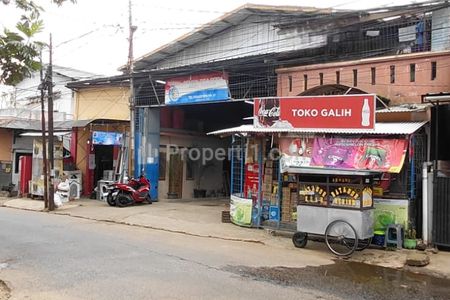 Dijual Gudang + Toko Bahan Bangunan + Rumah Tinggal di Sayap Jl. Jend. H. Amir Machmud, Cisangkan, Kota Cimahi