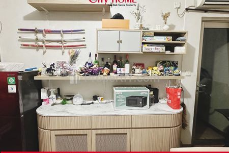 Jual Apartemen 2BR Dijadikan 1BR Ukuran Besar, Layout Lebih Panjang Kondisi Furnish di Mediterania Garden Residences 1