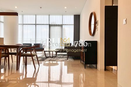 For Rent Luxurious Apartment at Verde Two Type 3+1BR Full Modern Furnished - Strategic Location in South Jakarta