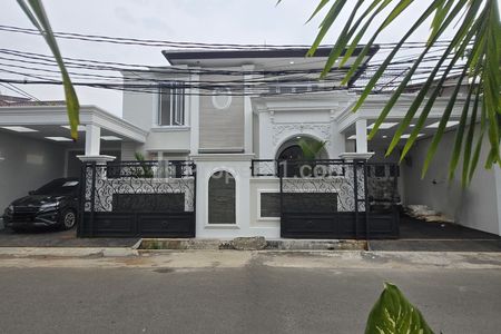 Dijual Rumah Baru Renovasi Lokasi Strategis Dalam komplek di Tebet Timur, Jakarta Selatan