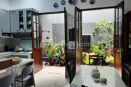 Dijual Rumah 2 lantai Dekat MRT Lebak Bulus, Jakarta Selatan