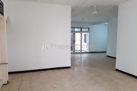 Sewa Rumah Bisa untuk Kantor di Bangka, Pela Mampang, Mampang Prapatan, Jakarta Selatan