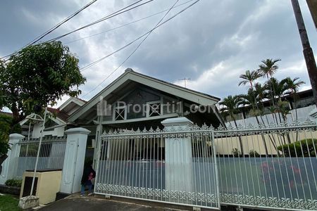 Jual Rumah Asri Siap Huni Halaman Luas Di Margahayu Raya