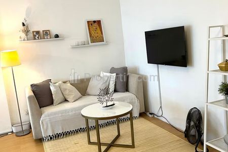 Sewa Apartemen Sudirman Park 2 Bedroom Full Furnished Good Condition