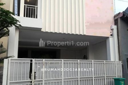 Jual Kost Eksklusif 9 Kamar Seputaran Seturan Yogyakarta Dekat STIE YKPN, UPN, AMIKOM, Pakuwon