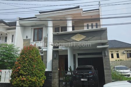 Jual Rumah Strategis Semi Furnished di Buah Batu Regency Kota Bandung