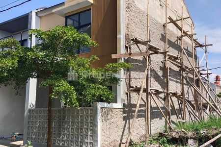 Jual Rumah Asri Lokasi Strategis dan Nyaman di Kiaracondong, Bandung