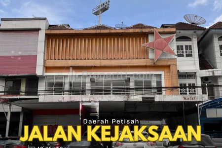 Dijual Ruko Gandeng 3 Kondisi Siap Huni Jalan Kejaksaan