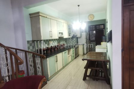 Jual Rumah Mewah dan Nyaman di Cempaka Putih Barat, Cempaka Putih, Jakarta Pusat