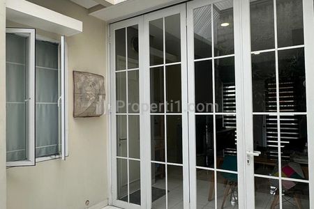 Jual Rumah Modern Elegan Semi Furnished di Paradise Resort City, Ciputat, Tangerang Selatan