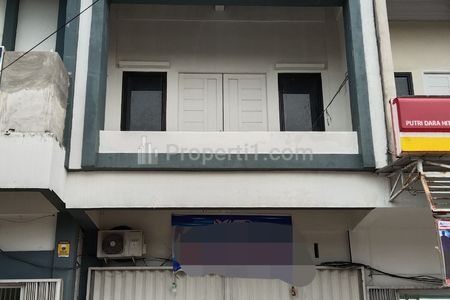 Jual Ruko 3,5 Lantai di Jalan Putri Dara Hitam Pontianak, Area Bisnis, Lokasi Ramai