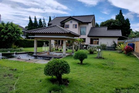 DIJUAL VILLA LUAS FURNISHED DI LEMBANG BANDUNG