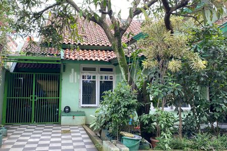 Dijual Rumah Luas Terawat di Ciwastra Bandung