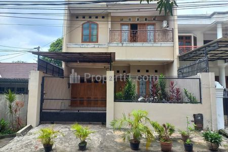 Dijual Rumah Rapi di Kebon Jeruk, Jakarta Barat
