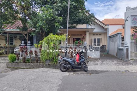Jual Rumah Klasik Strategis Pinggir Jalan Kawasan Exclusive Mantrijeron Yogyakarta