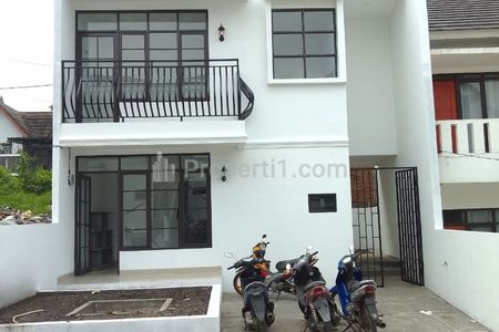 Jual Rumah Rasa Villa di Jatihandap Bandung
