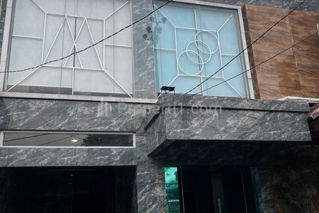 Jual Rumah Kantor di Jl. Srengseng Raya Jakarta Barat