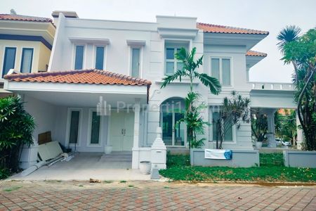 Disewakan Rumah Furnished di Perumahan Regency 21 Arief Rahman Hakim Surabaya Timur