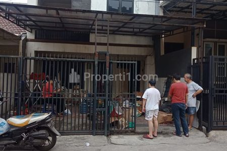 Dijual Rumah 2 Lantai Butuh Renov di Puspa Gading Kelapa Gading Jakarta Utara