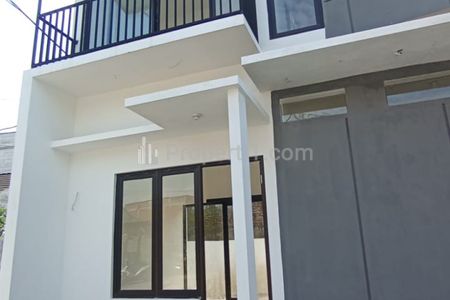 Dijual Rumah Baru Siap Huni Posisi Hook di Purwoasri Singosari Malang