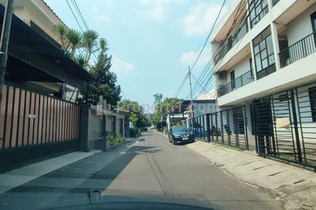 Jalan lingkungan, akses 2 mobil