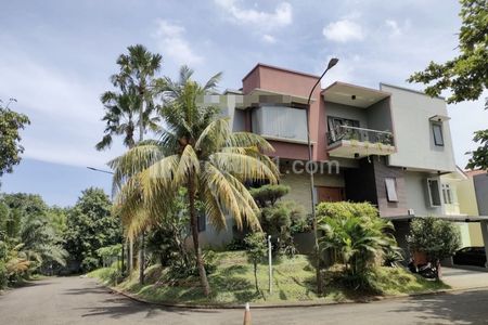 Jual Rumah Mewah 3 Lantai di Komplek Legenda Wisata Bogor