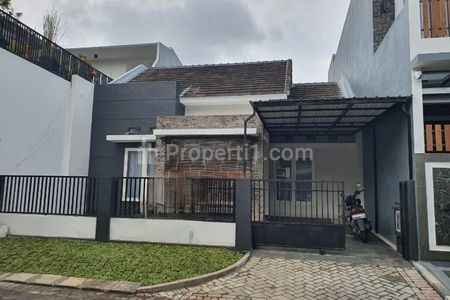 Turun Harga! Dijual Rumah One Gate Permata Jingga Suhat Malang, Dekat Kampus UB