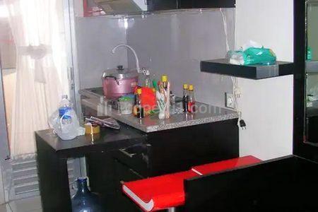 Sewa Apartemen Murah di Jakarta Selatan, Pancoran, Rawajati - Kalibata Residence - 2 BR Hook Furnished (1dtwmahidin2cm)