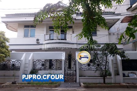 Dijual Rumah Besar dengan Posisi Hook di Harapan Indah Bekasi