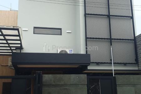 Rumah Dijual Simpang Darmo Permai Selatan Surabaya Barat