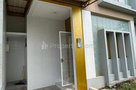 Disewakan Rumah Murah Semi Furnished 2 Lantai Siap Huni Minimalis Modern di Cluster Alamanda Jakarta Garden City Jakarta Timur