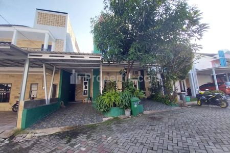 Jual Rumah Second 2 Lantai dalam Cluster di Ciracas Jakarta Timur