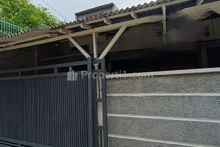 Dijual Rumah 3 Kamar di Duri Kepa Kebon Jeruk Dekat Tanjung Duren Harga di Bawah 2M