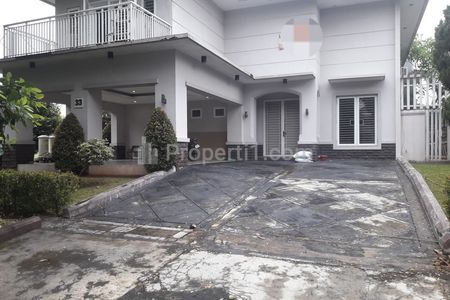 Sewa Rumah Cluster Siap Huni 4+2BR Furnish Dua Lantai di Cibatu, Hanya 1 Km ke Lippo Mal Cikarang, Bekasi, Jawa Barat