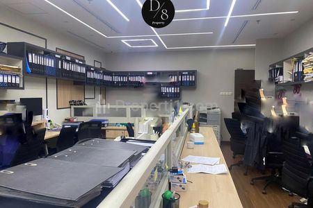 Office District 8 Senopati, Tower Treasury, 284m2, Fully Furnished, Very Clean, SHM, Sewa 450rb /m2, Jual 68jt/m2