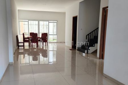 Dijual Rumah Strategis Sayap Setiabudi Bandung
