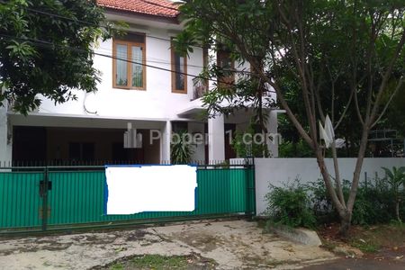 Jual Rumah di Bintaro Jaya Sektor 2, Tangerang Selatan - 7+1 Kamar Tidur & Garasi 4 Mobil